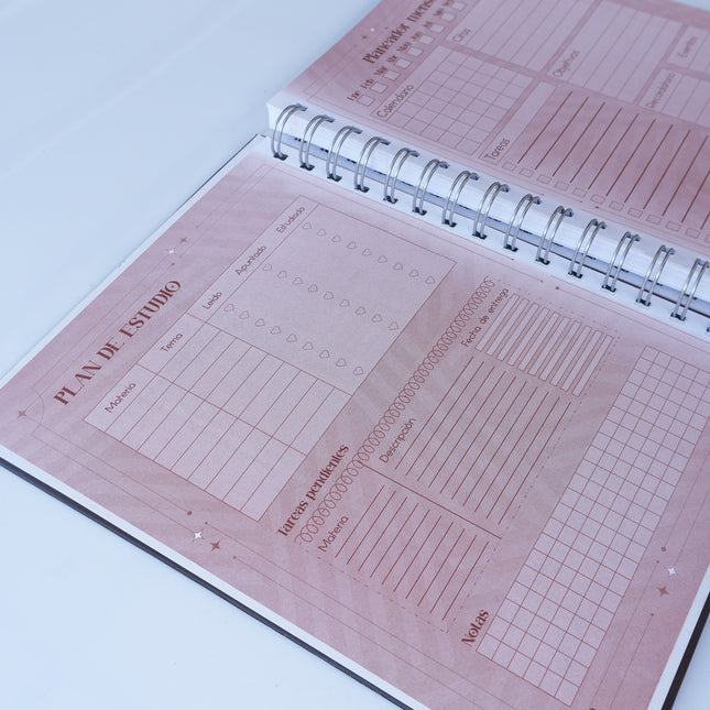 Cuaderno con Hojas Cafés | Diseño Natural y Original