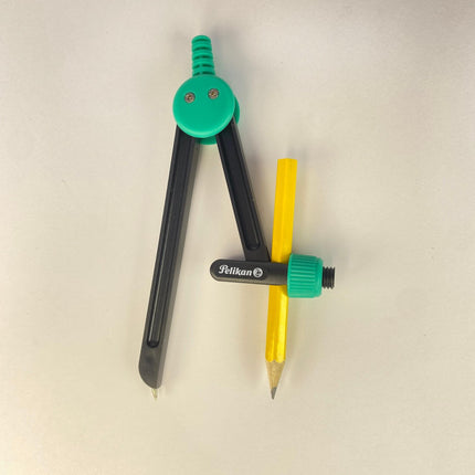 Est/ 1 compás plástico verde