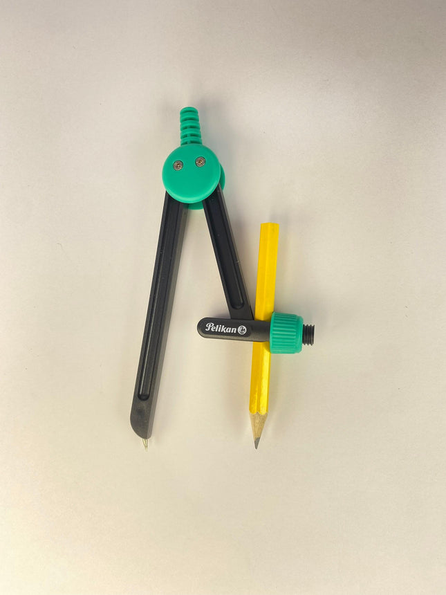 Est/ 1 compás plástico verde