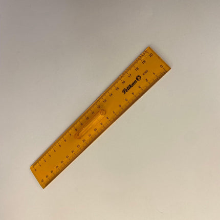 Regla 20 cm