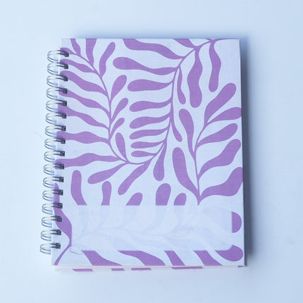 Cuaderno con Hojas Lila | Creatividad y Estilo