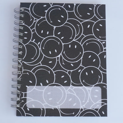 Cuaderno con Hojas Negras | Diseño Creativo y Original