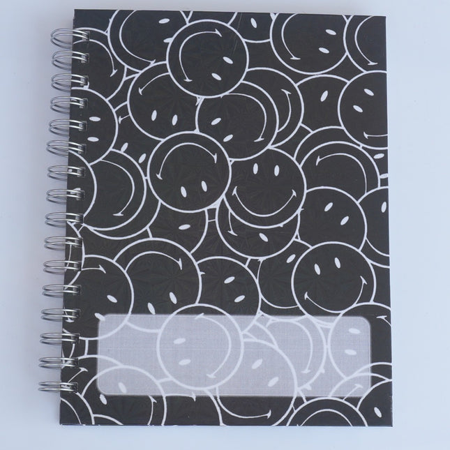 Cuaderno con Hojas Negras | Diseño Creativo y Original