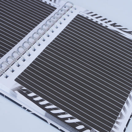 Cuaderno con Hojas Negras | Diseño Creativo y Original