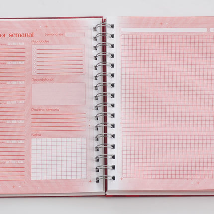 Cuaderno con Hojas Rojas | Creatividad y Estilo Único